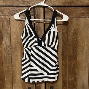 Venus black & white tankini top - size 4